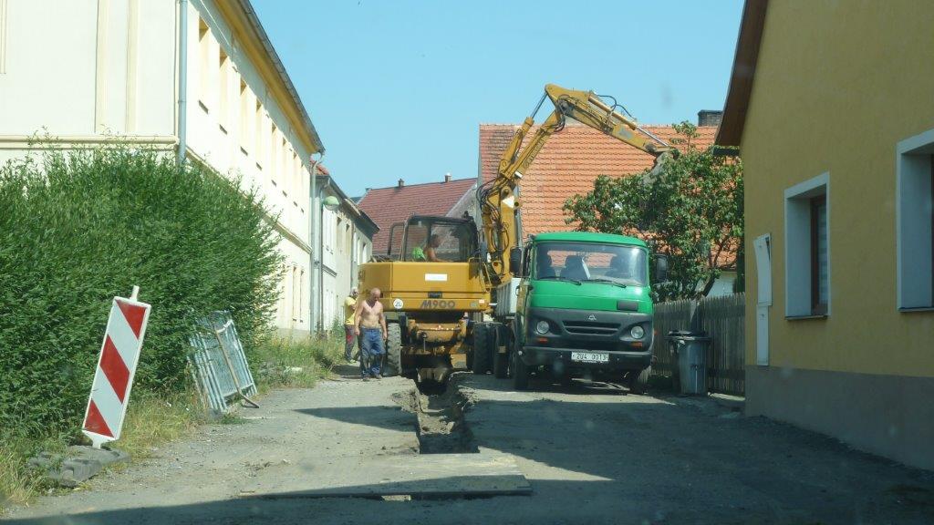 Generální oprava vodovodního řádu v ulici Ronovská